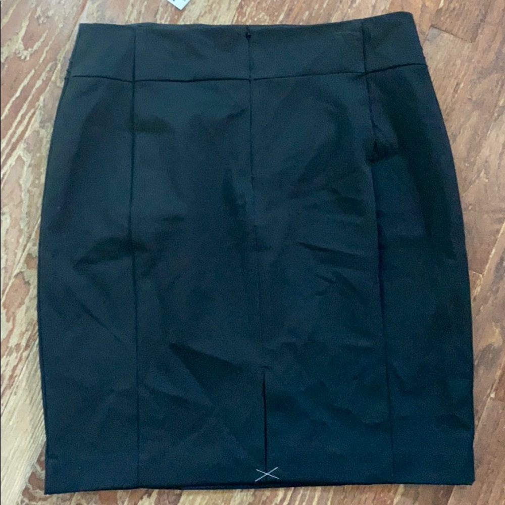 Express Pencil Skirt - Picture 4 of 4